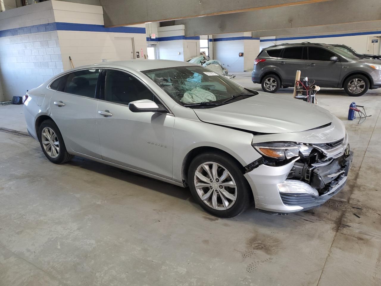 2019 Chevrolet Malibu - Image 4