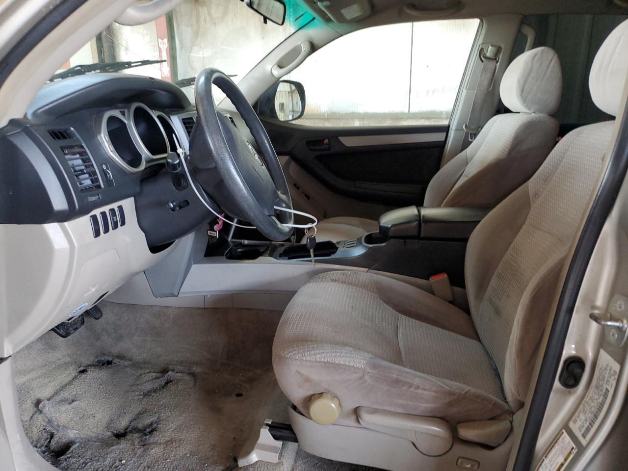 2004 Toyota 4Runner - Image 7