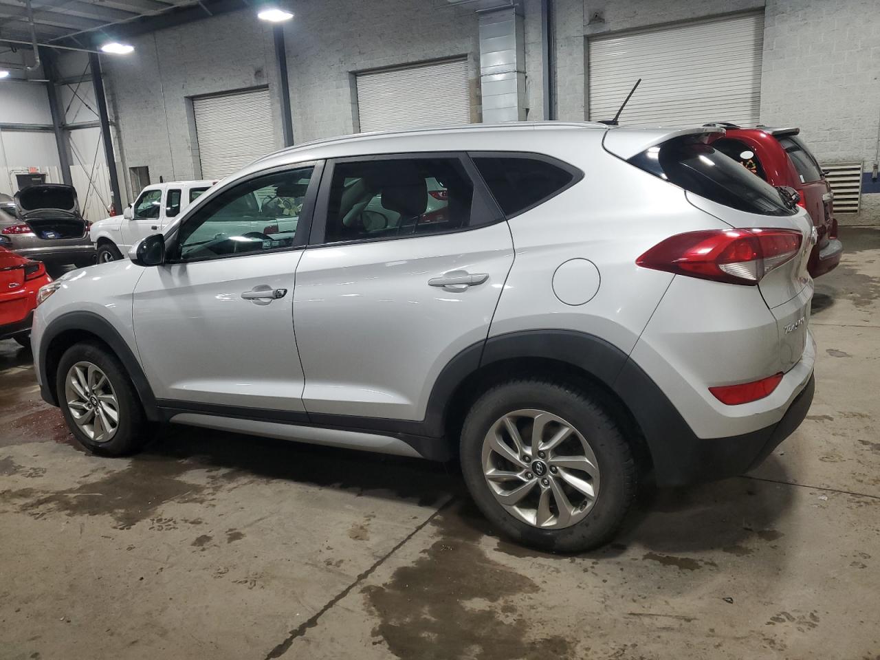 2017 Hyundai Tucson - Image 2