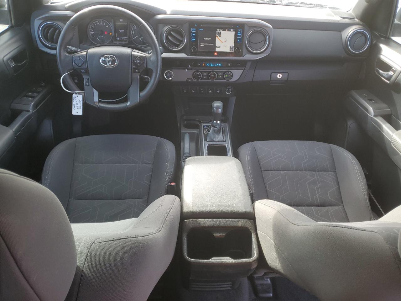 2017 Toyota Tacoma - Image 8