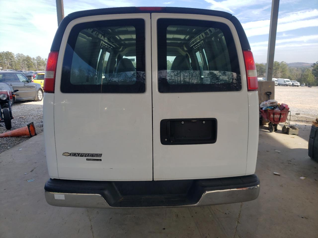 2014 Chevrolet Express - Image 6
