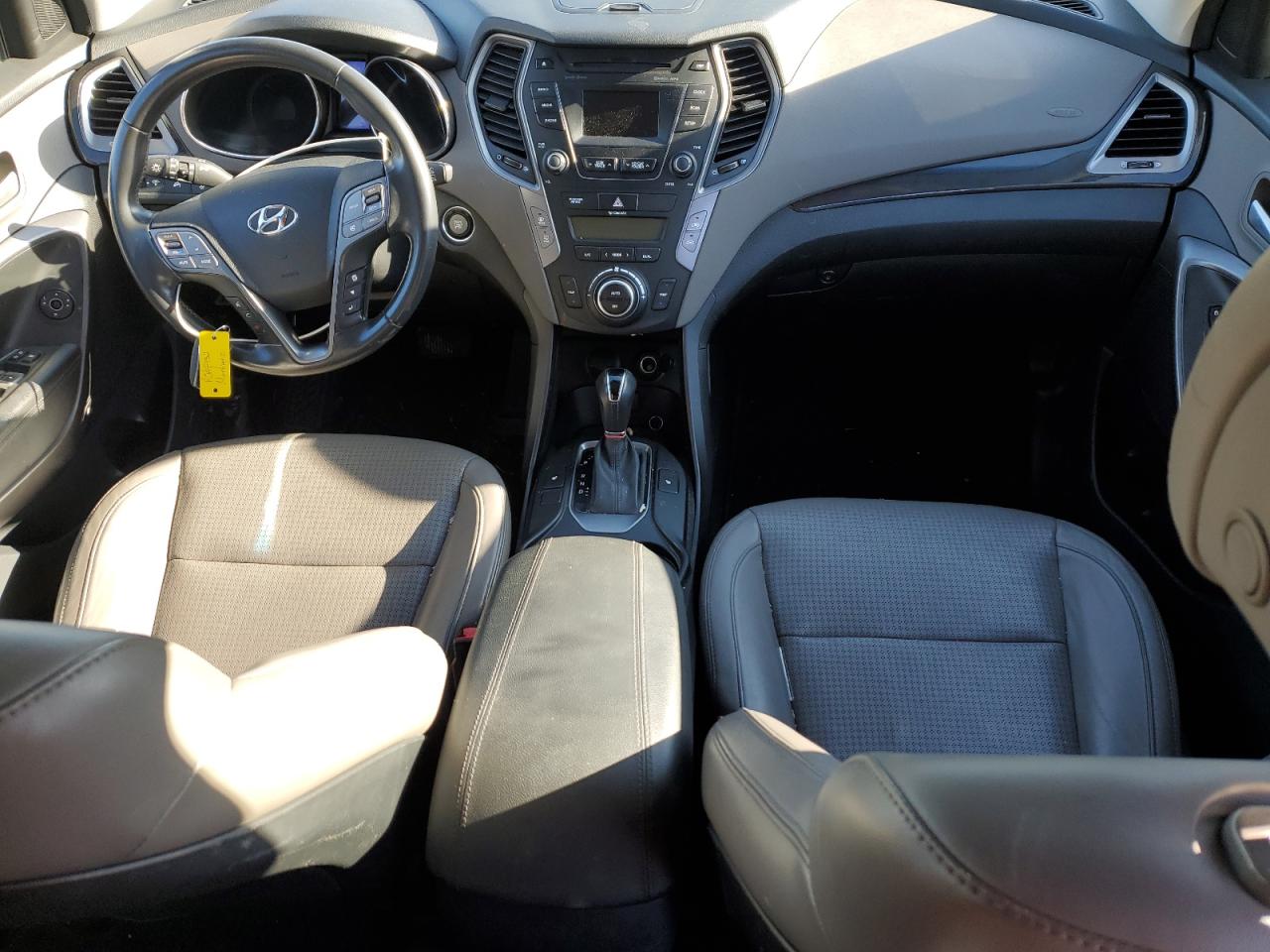 2013 Hyundai Santa Fe - Image 8