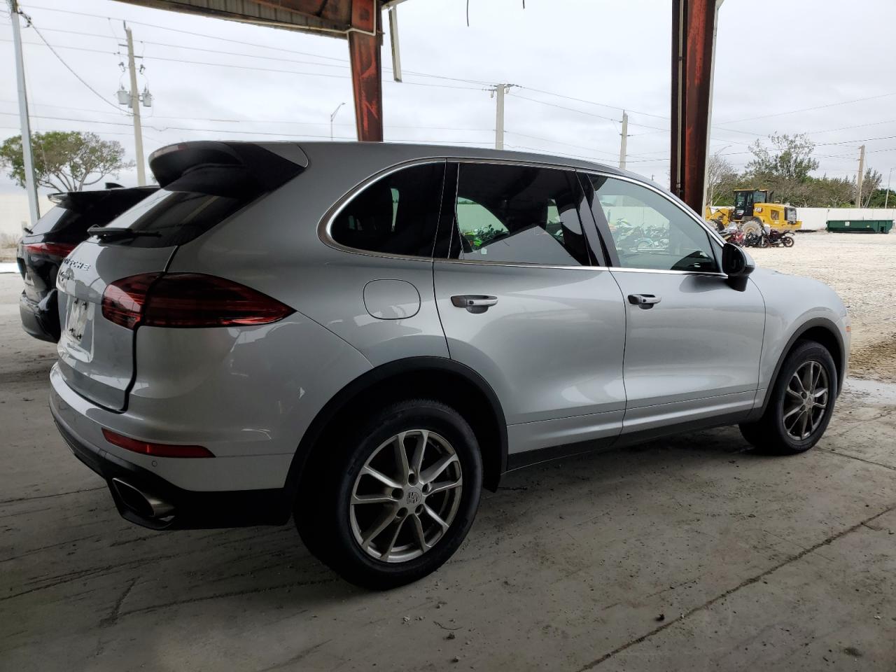 2018 Porsche Cayenne - Image 3