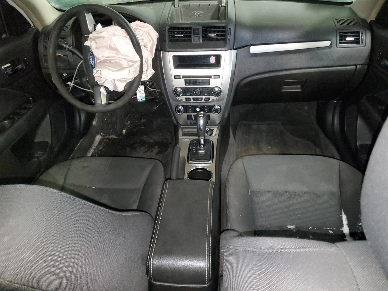 2010 Ford Fusion - Image 8