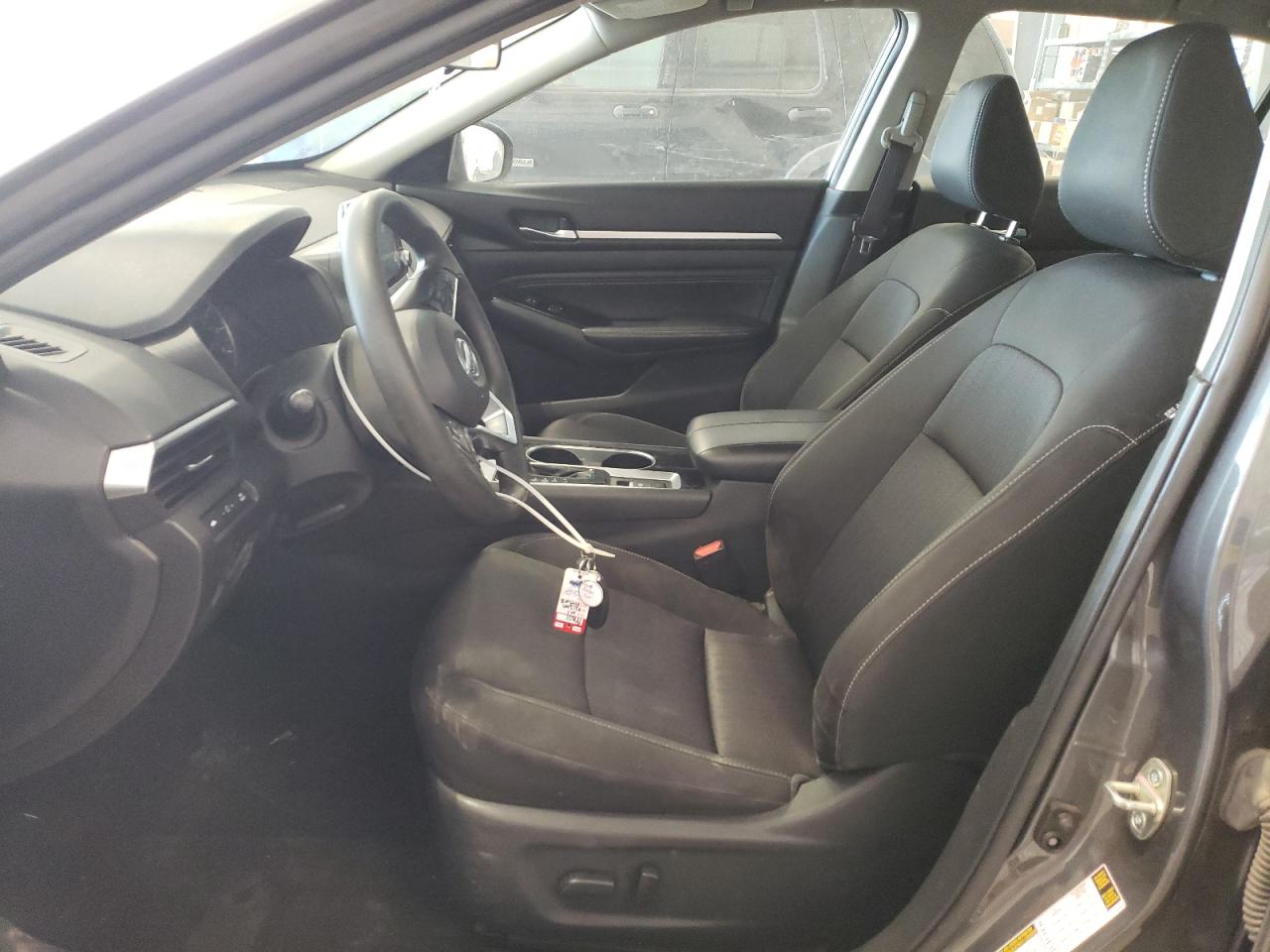 2021 Nissan Altima - Image 7