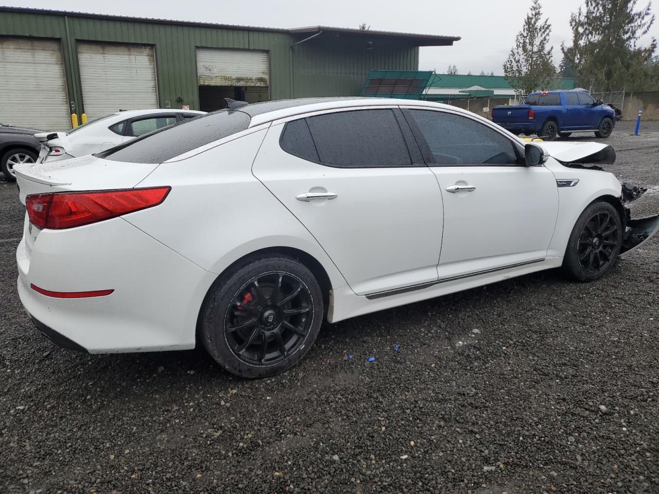 VIN 5XXGR4A68EG337682 2014 KIA OPTIMA no.3