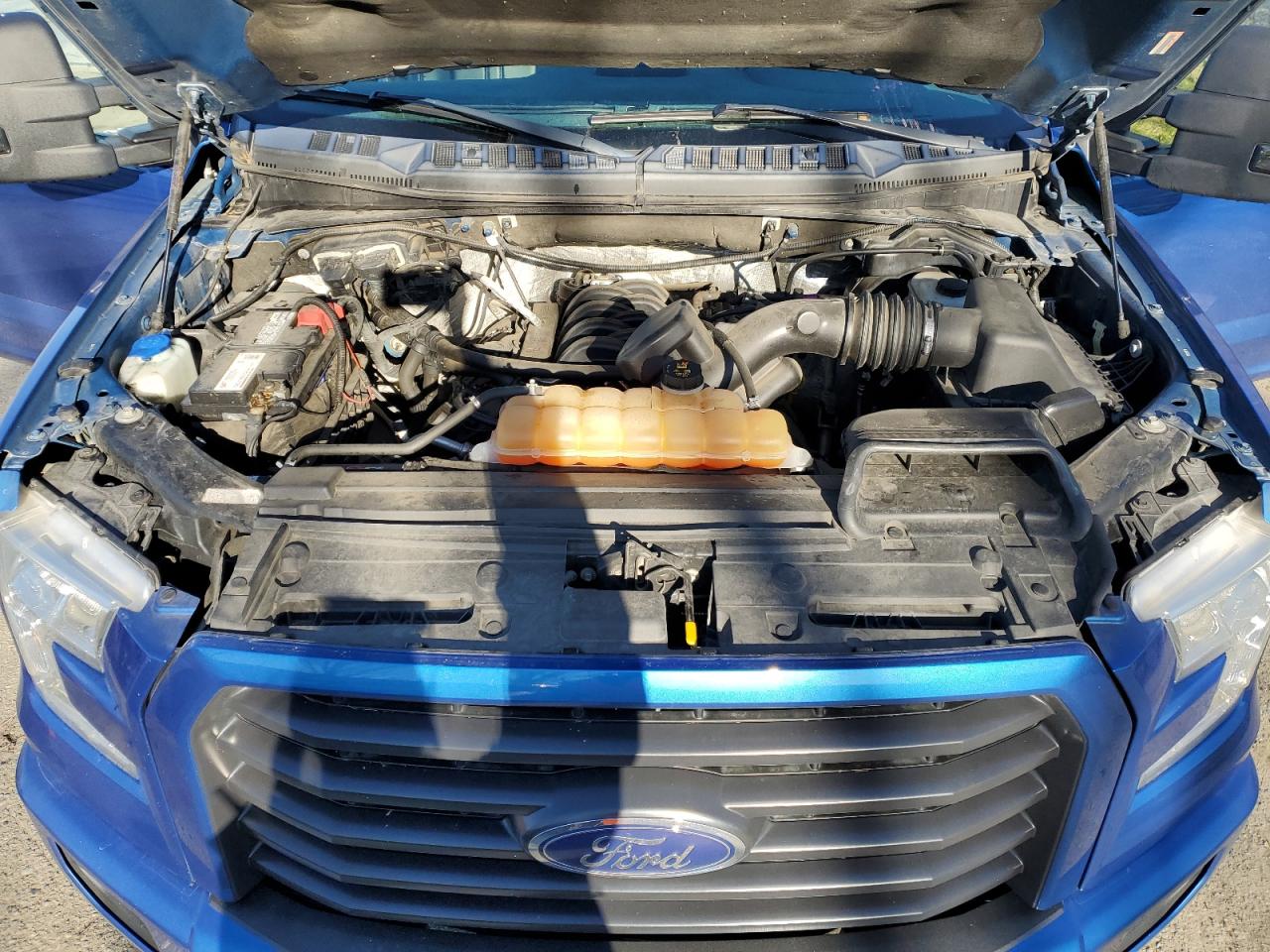 2015 Ford F-150 - Image 11