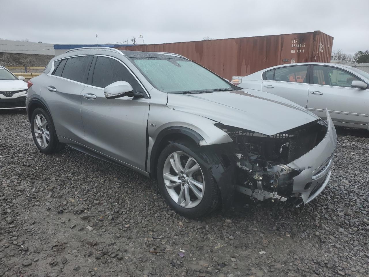 2017 Infiniti QX30 - Image 4