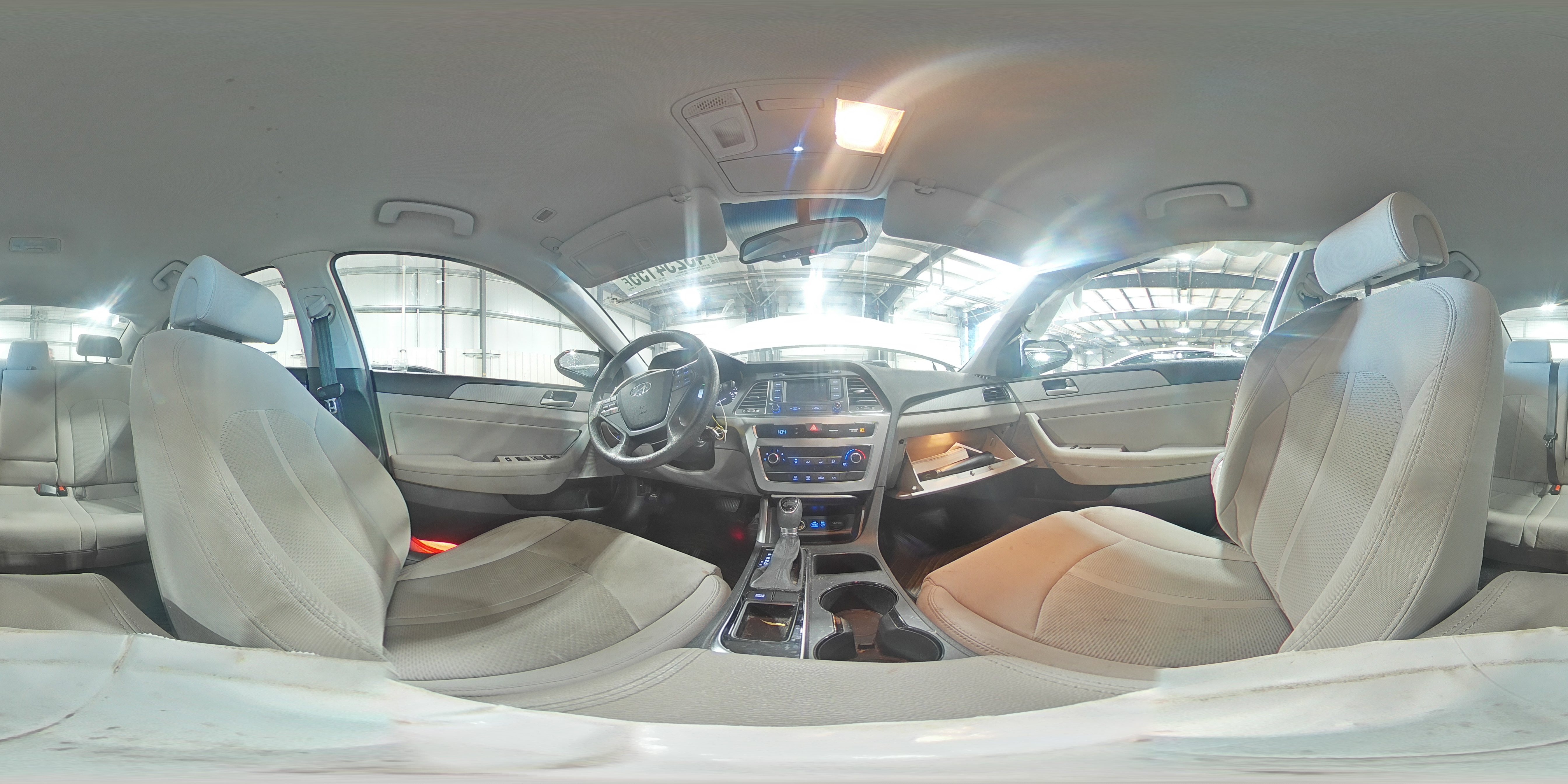 2015 Hyundai Sonata - Image 14