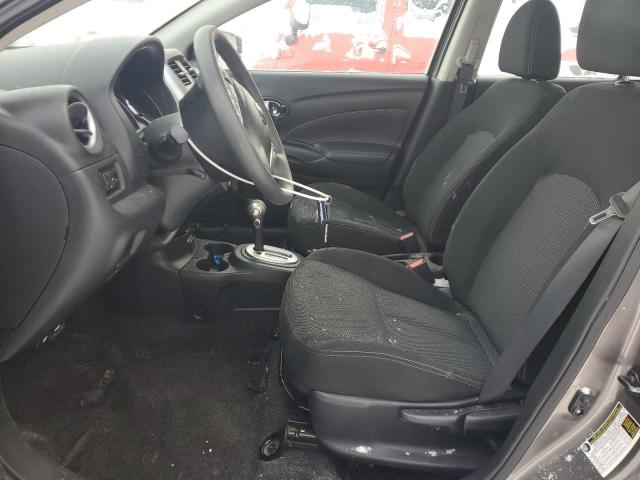  NISSAN VERSA 2017 Бежевий