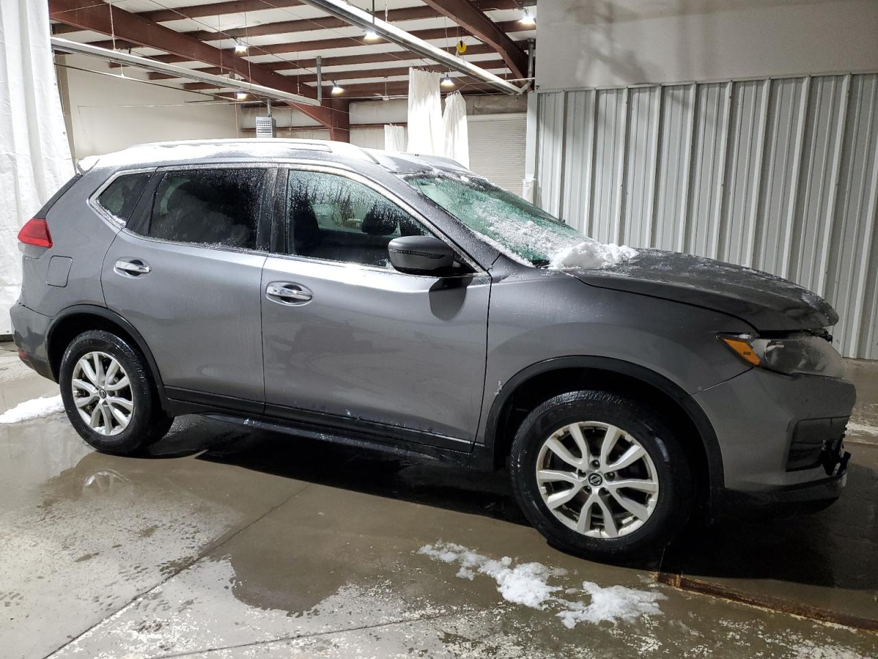 2017 Nissan Rogue - Image 4