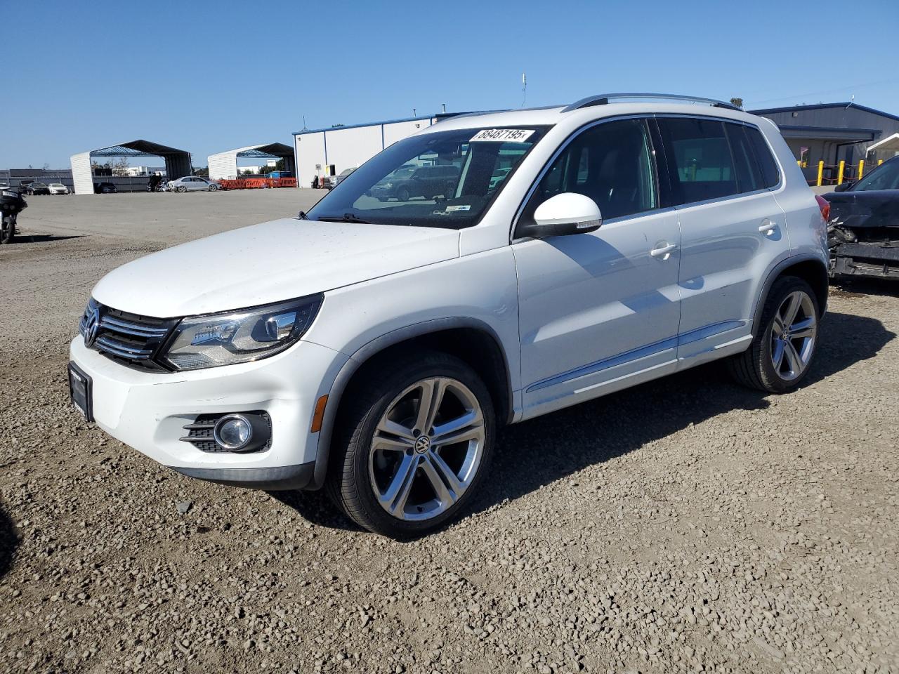 VIN WVGAV7AX3FW017404 2015 VOLKSWAGEN TIGUAN no.1