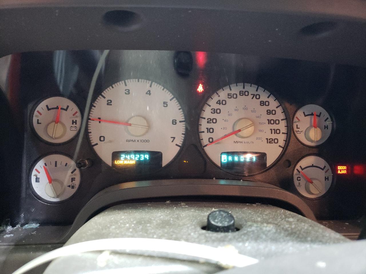 2005 Dodge RAM - Image 9