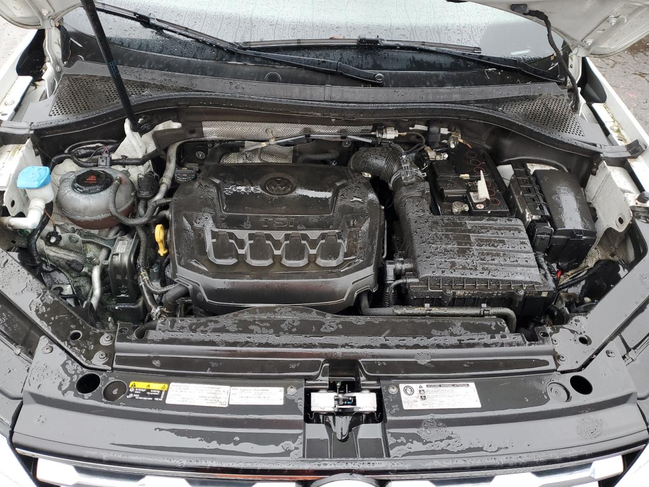 2019 Volkswagen Tiguan - Image 12