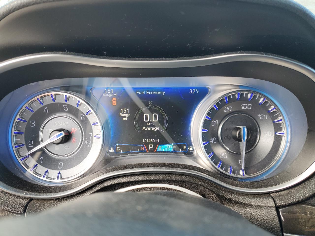 2015 Chrysler 300 - Image 9