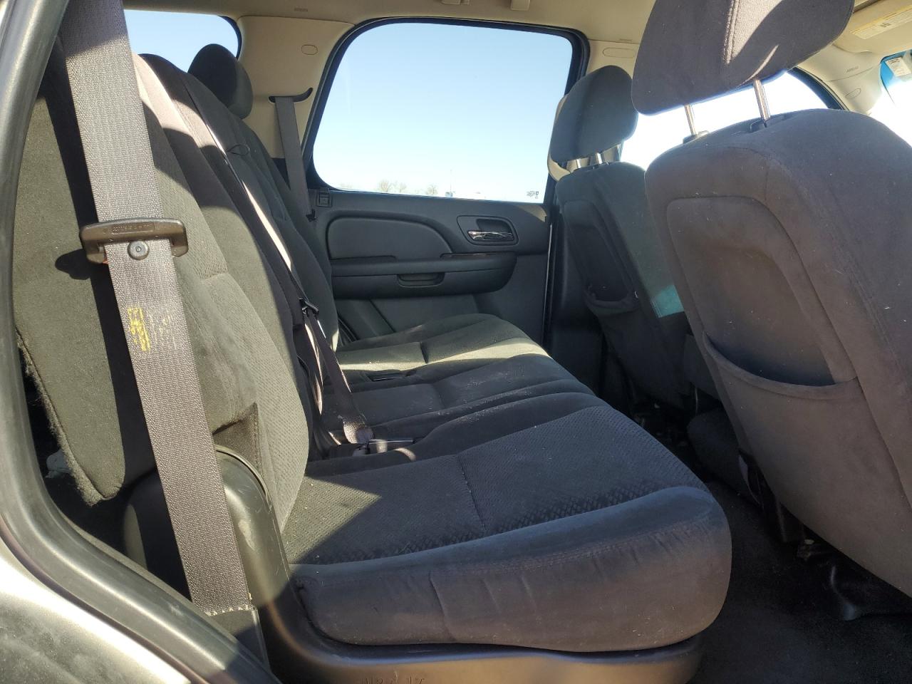 2007 GMC Yukon - Image 11