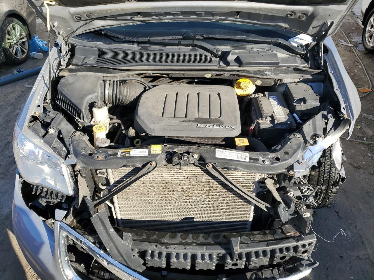 2015 Chrysler Town & Country - Image 12