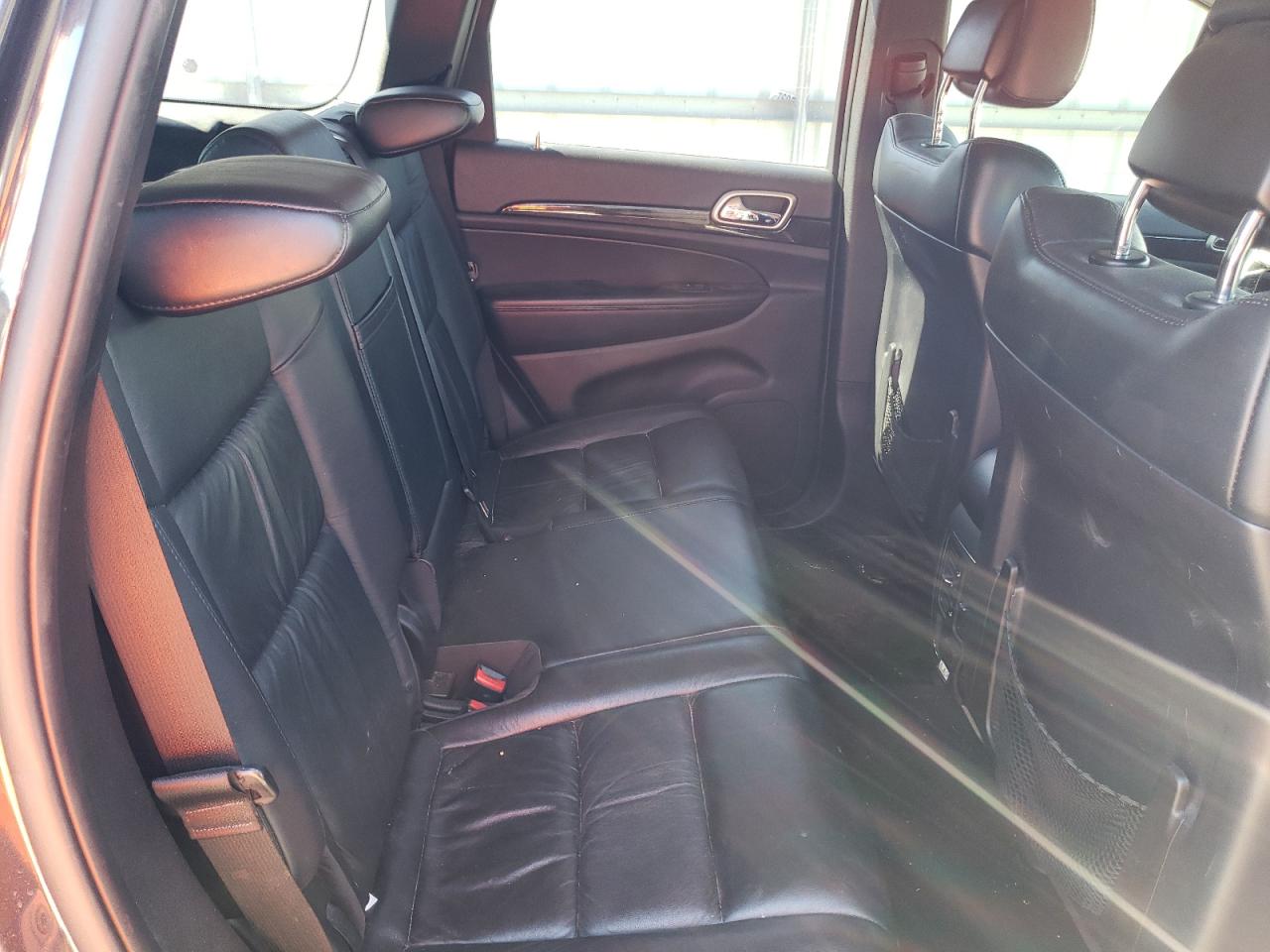 2013 Jeep Grand Cherokee - Image 11