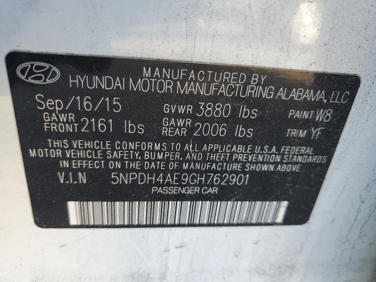 2016 Hyundai Elantra - Image 14