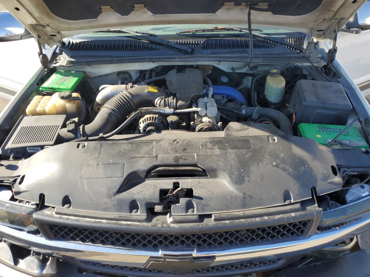 2002 Chevrolet Silverado - Image 11