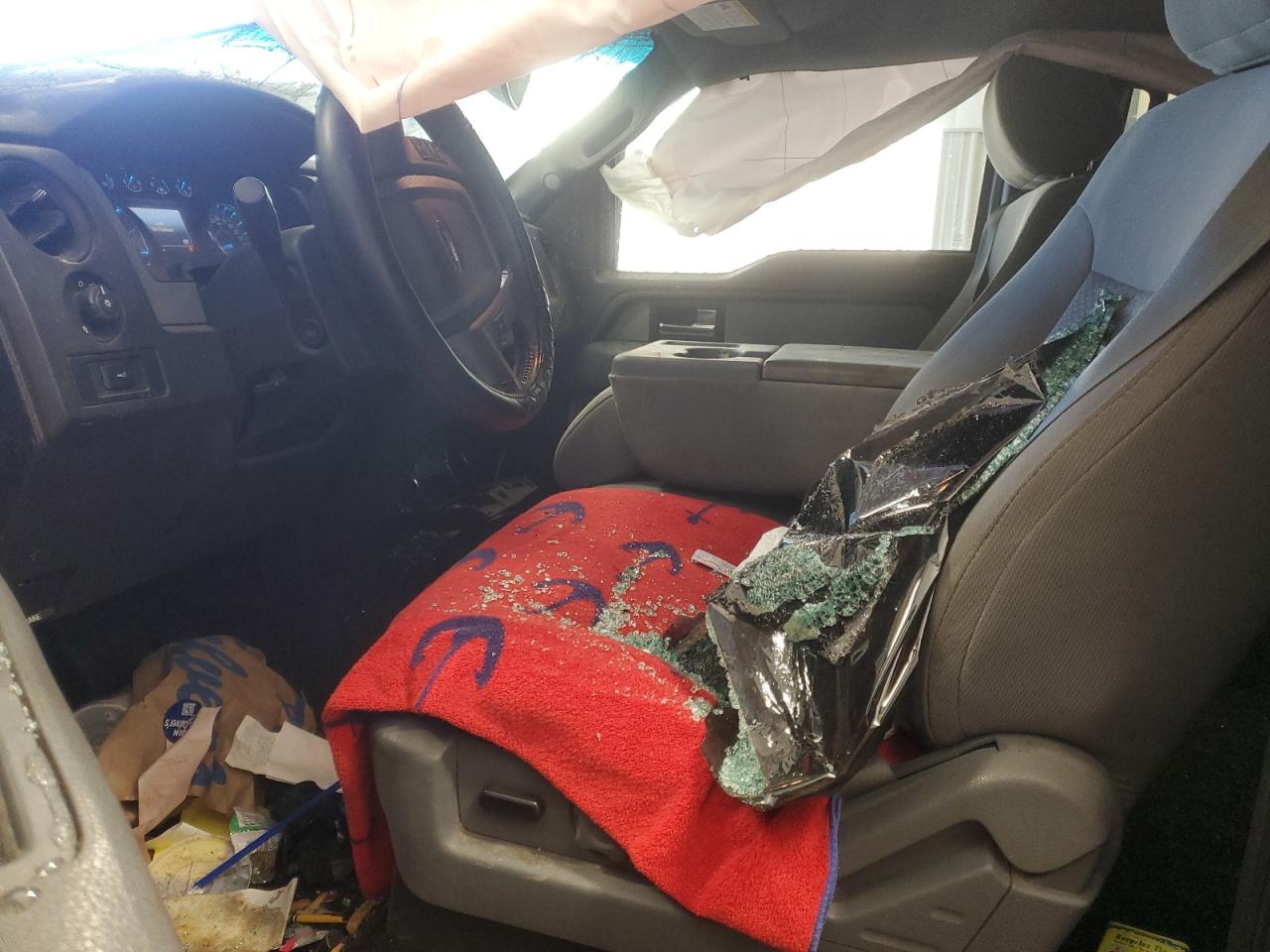 2013 Ford F-150 - Image 7