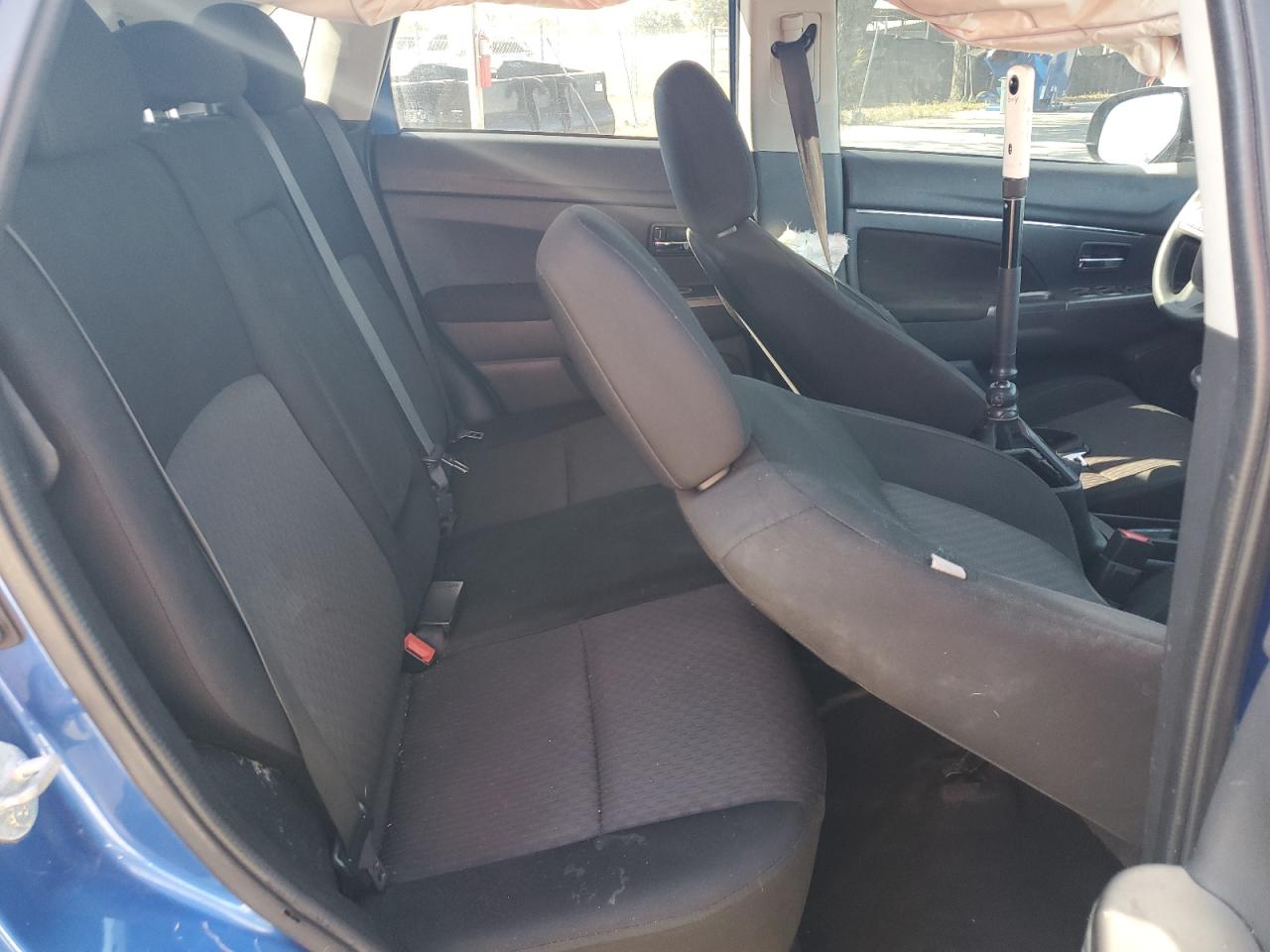 2019 Mitsubishi Outlander - Image 11