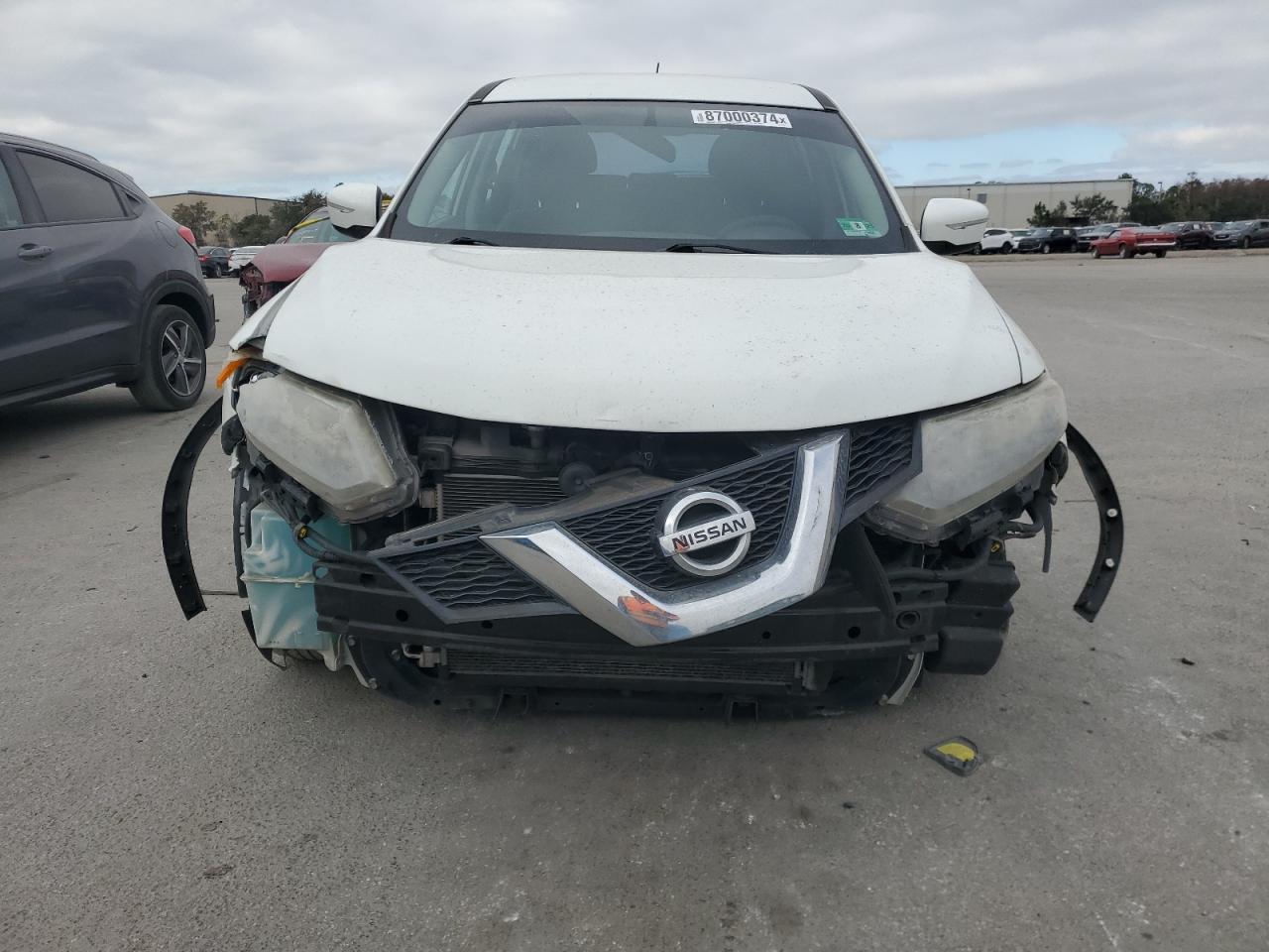 VIN KNMAT2MT2FP573137 2015 NISSAN ROGUE no.5