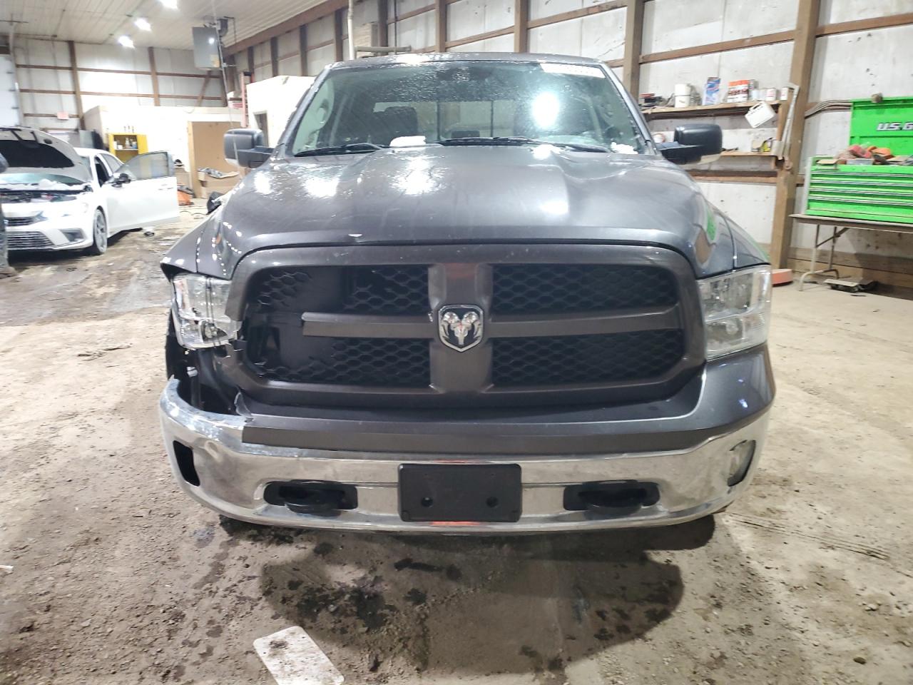 2016 RAM 1500 - Image 5