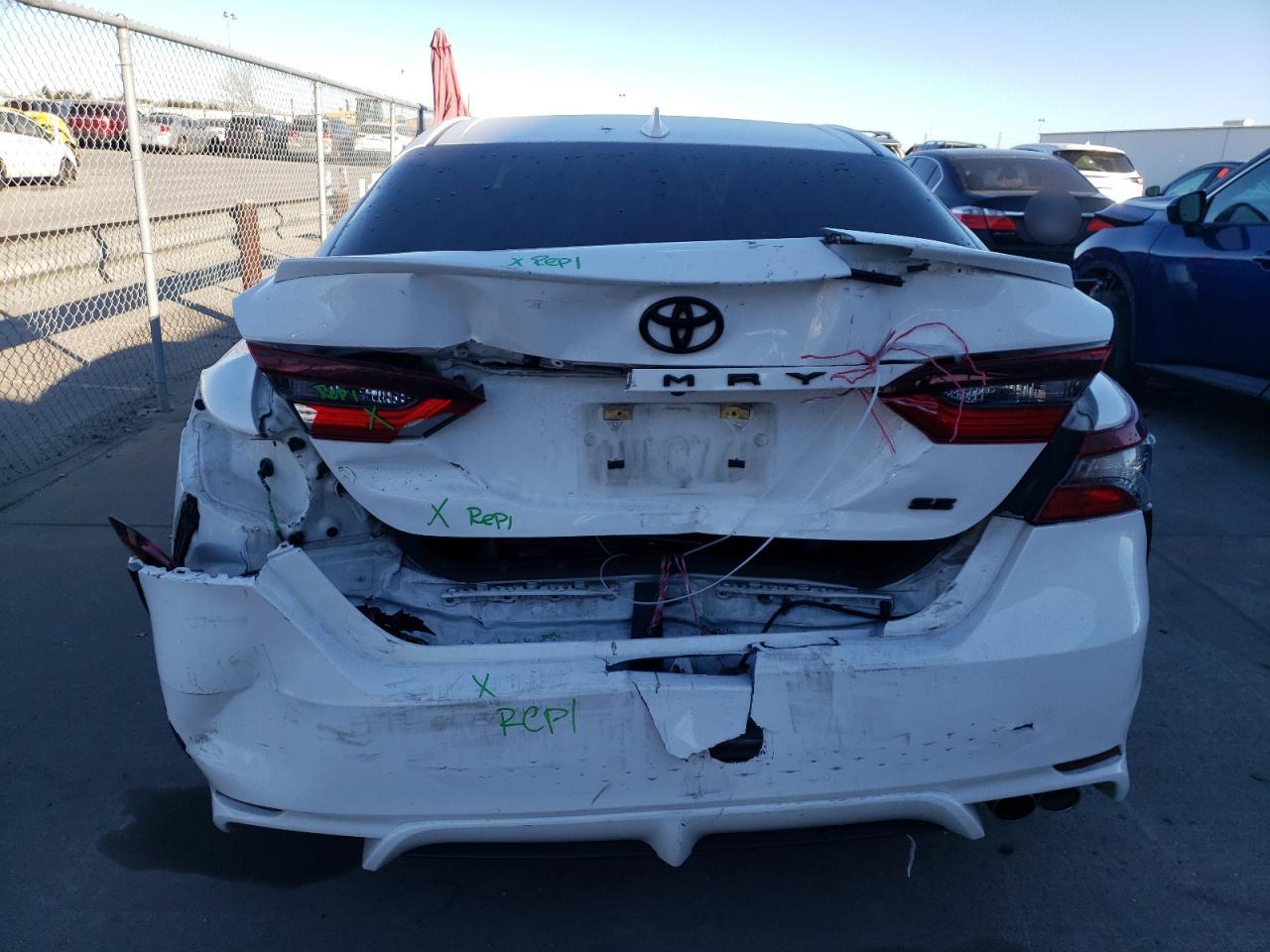 2021 Toyota Camry - Image 6