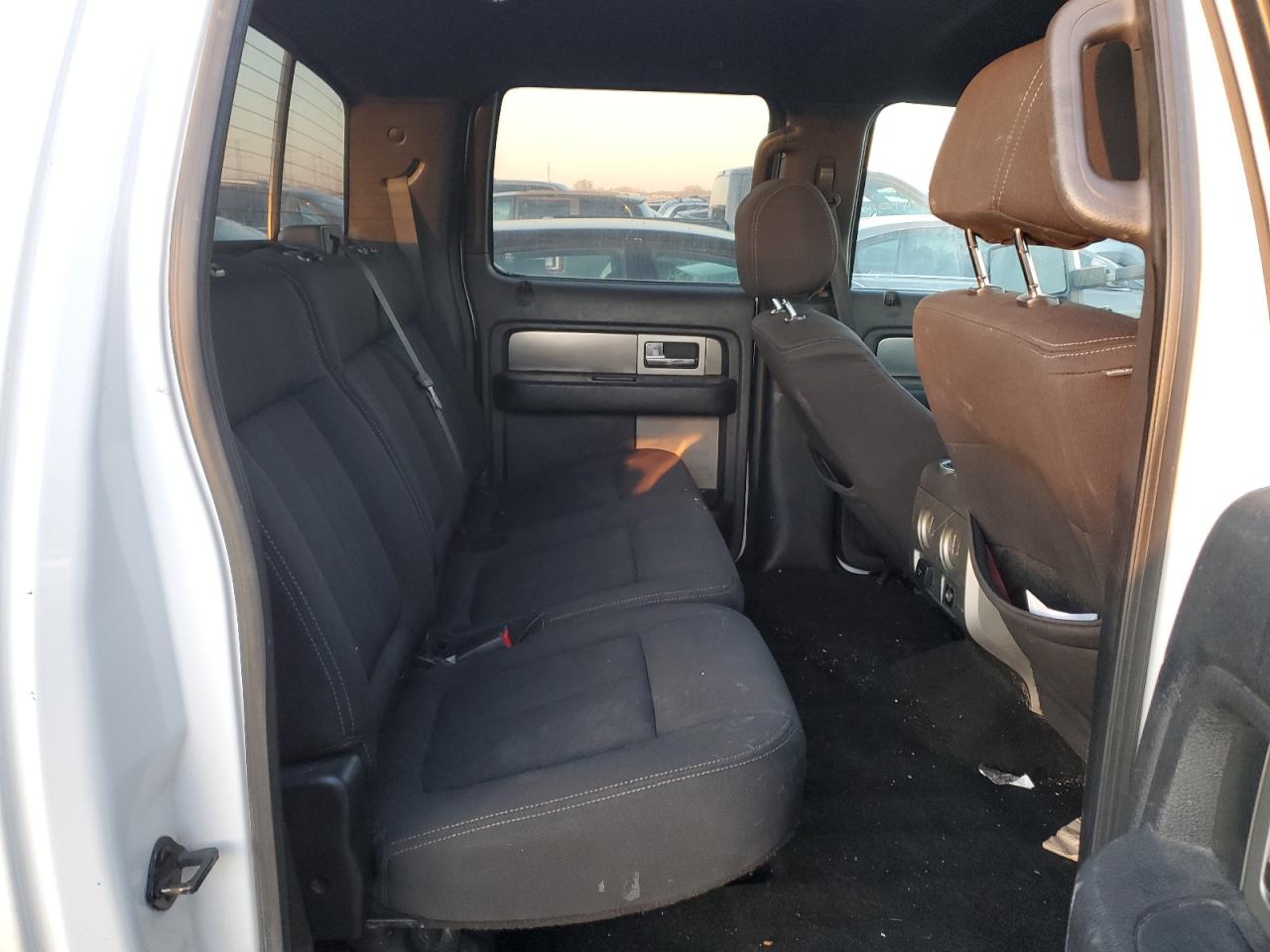 2014 Ford F-150 - Image 10