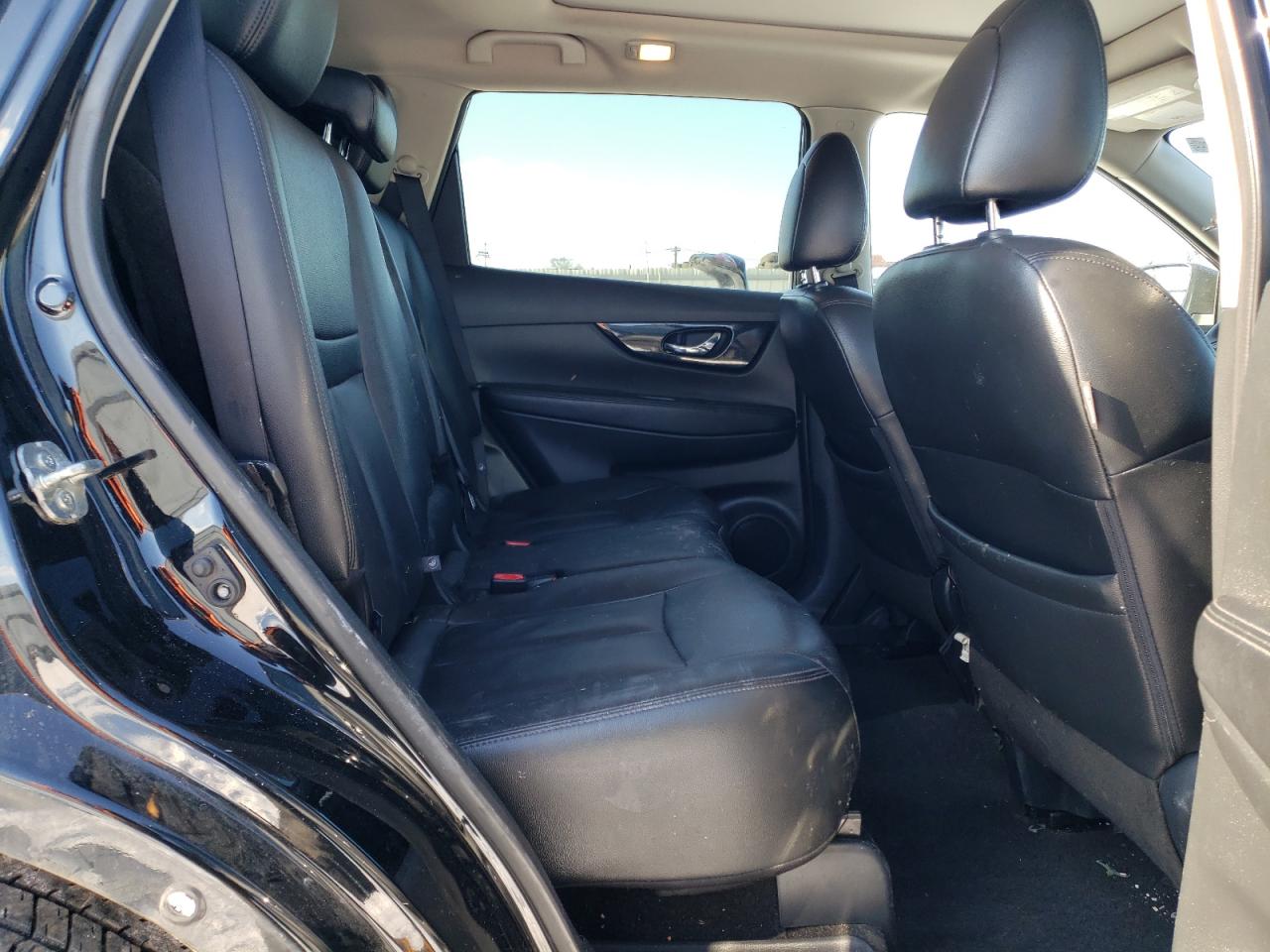 2020 Nissan Rogue - Image 11