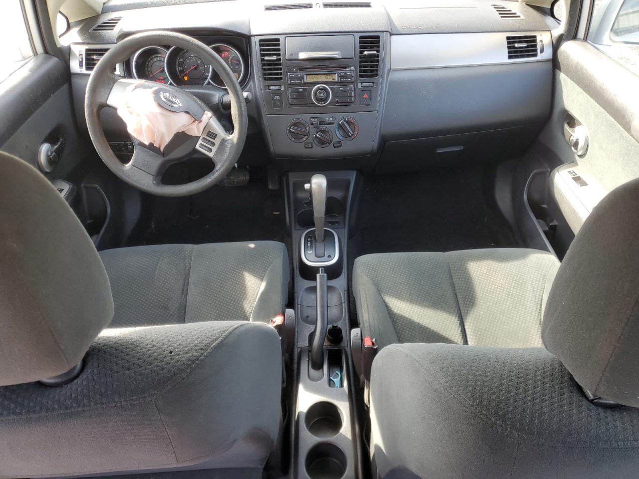 2012 Nissan Versa - Image 8