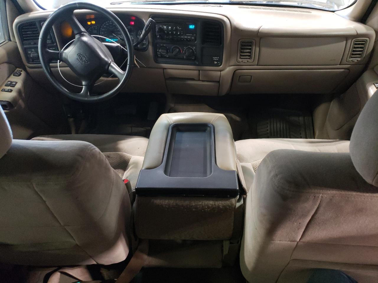 2002 Chevrolet Silverado - Image 8