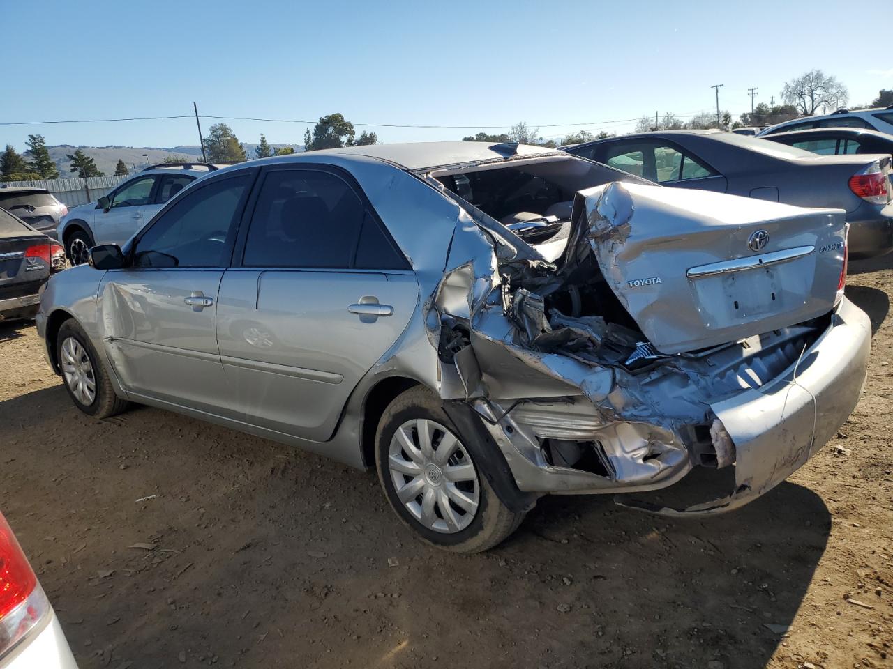 2005 Toyota Camry - Image 2