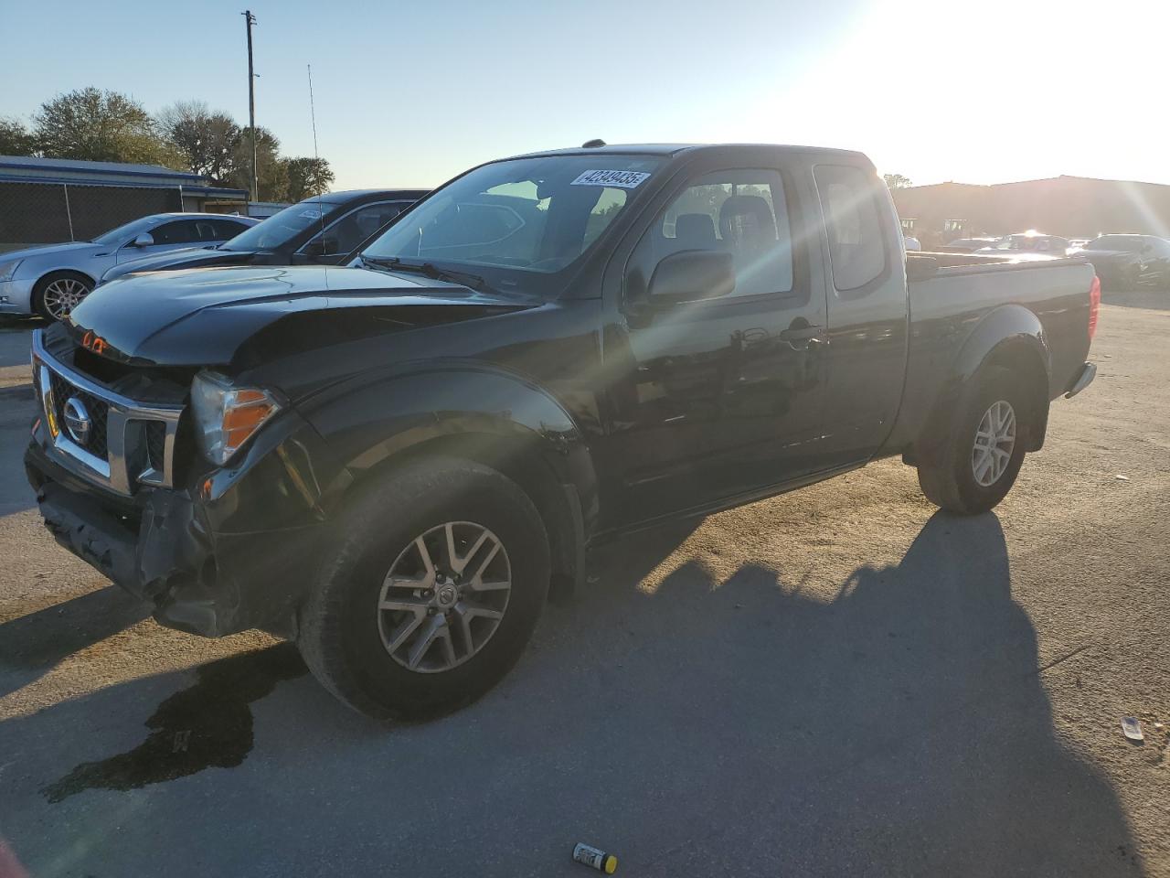 2017 Nissan Navara (Frontier) - Image 1