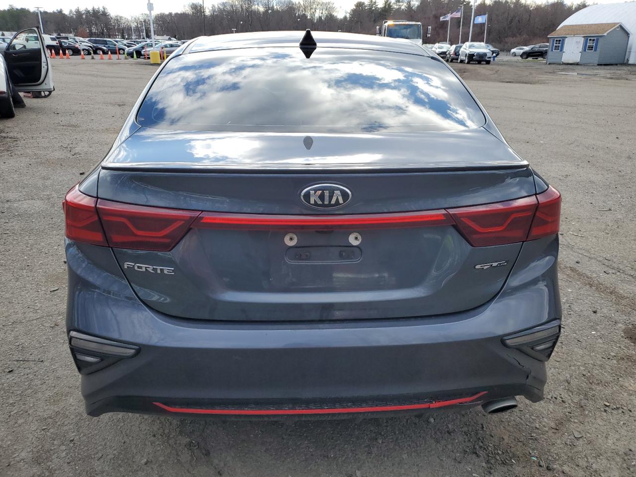 2020 Kia Forte - Image 6