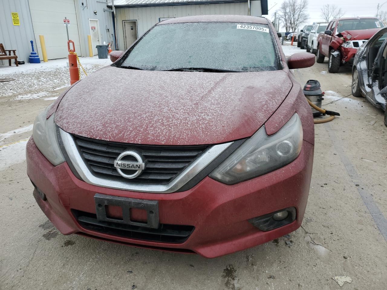 2016 Nissan Altima - Image 5