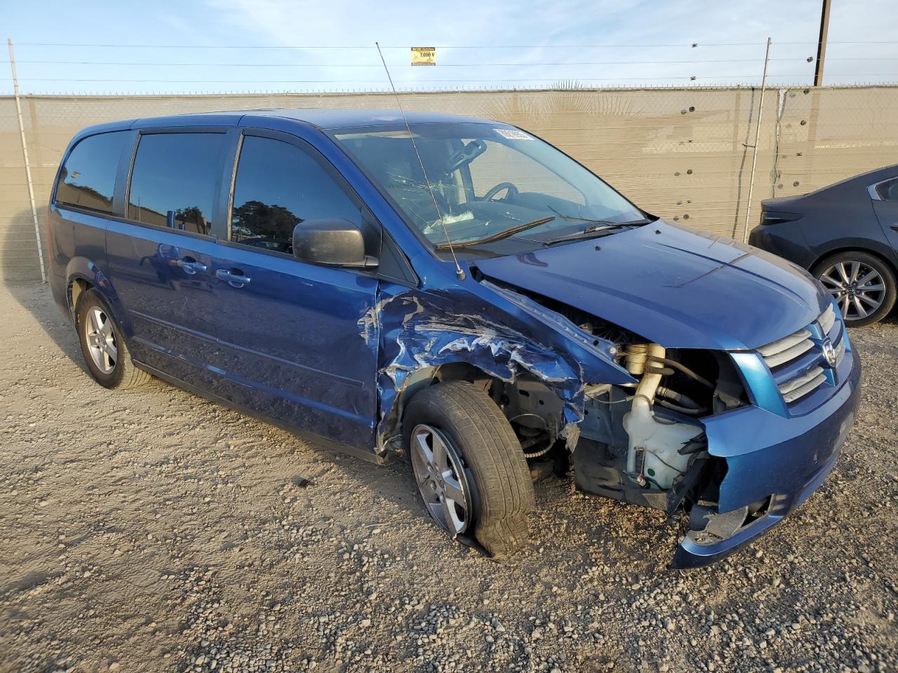2010 Dodge Caravan - Image 4