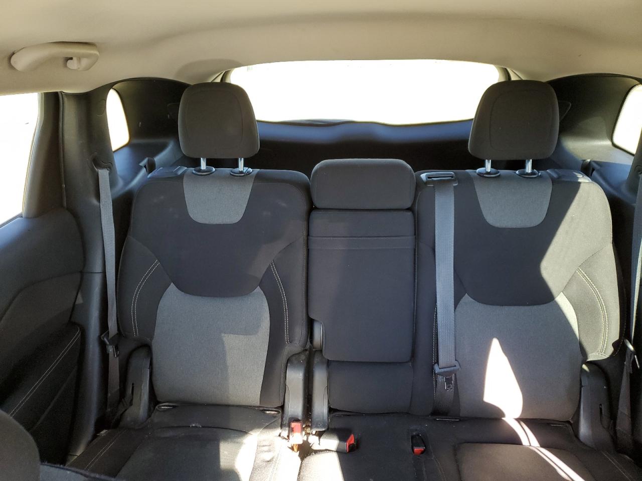 2016 Jeep Grand Cherokee - Image 10