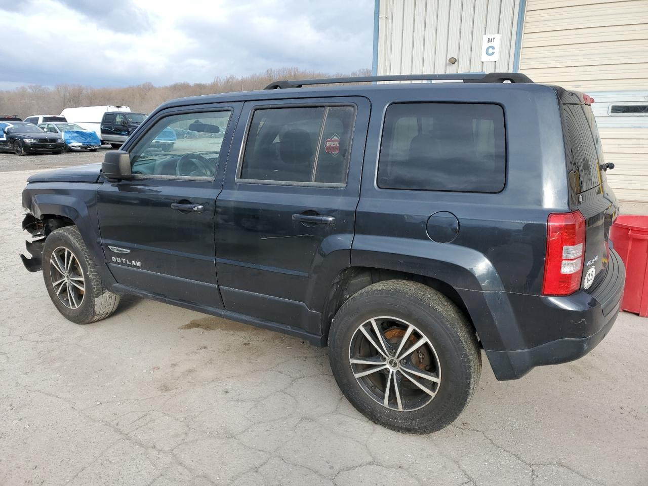 VIN 1C4NJRBB6ED592803 2014 JEEP PATRIOT no.2