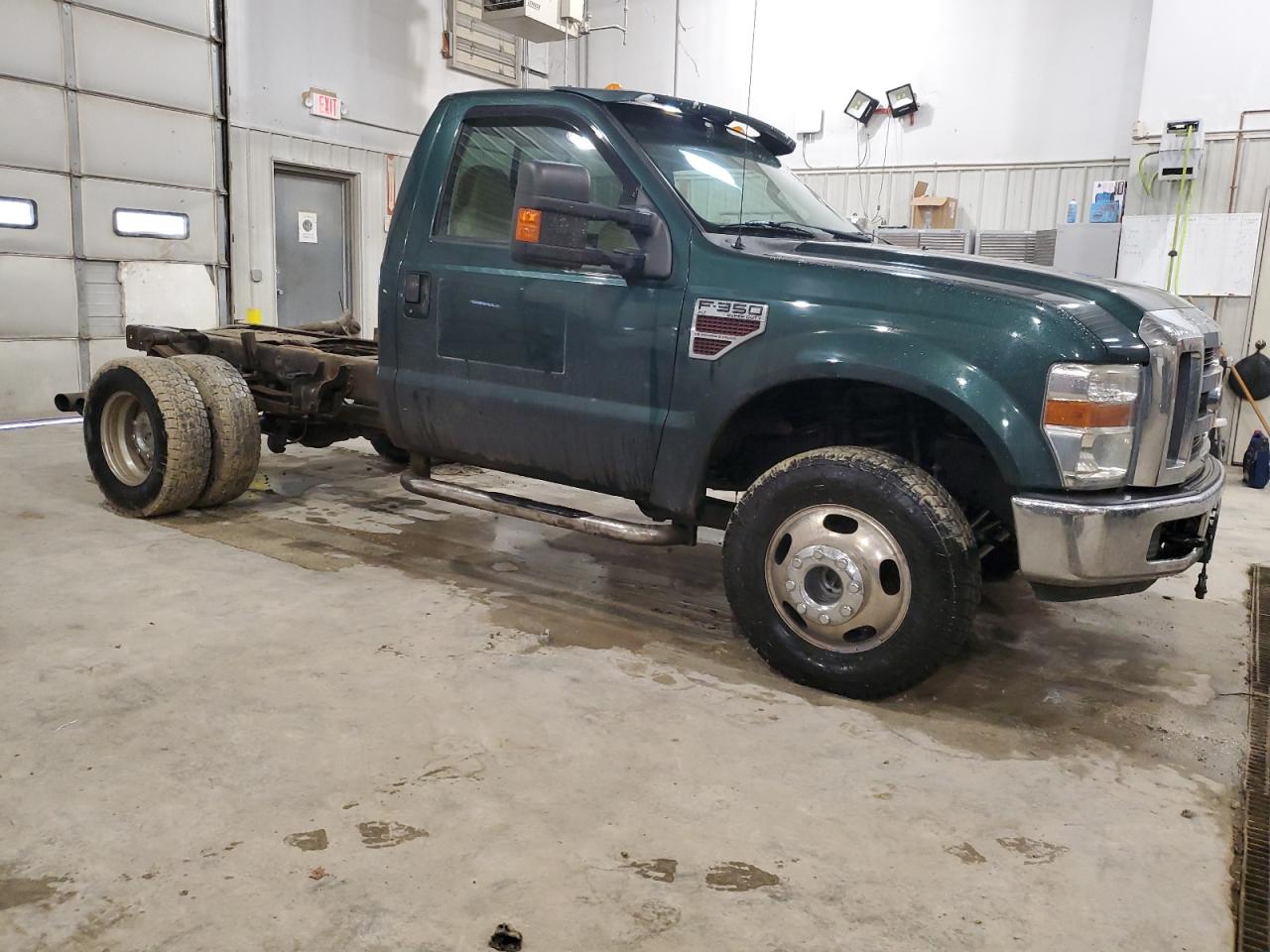 2008 Ford F350 - Image 4