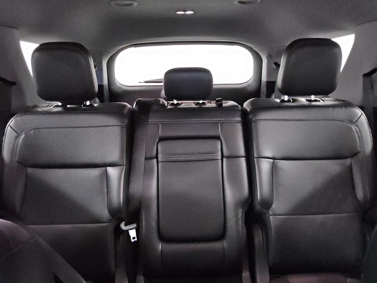 2023 Ford Explorer - Image 10