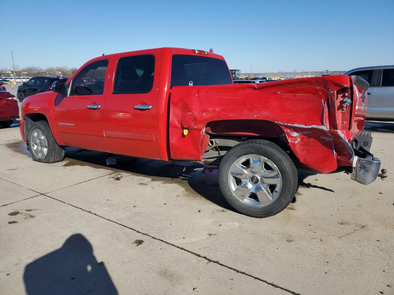 2011 Chevrolet Silverado - Image 2