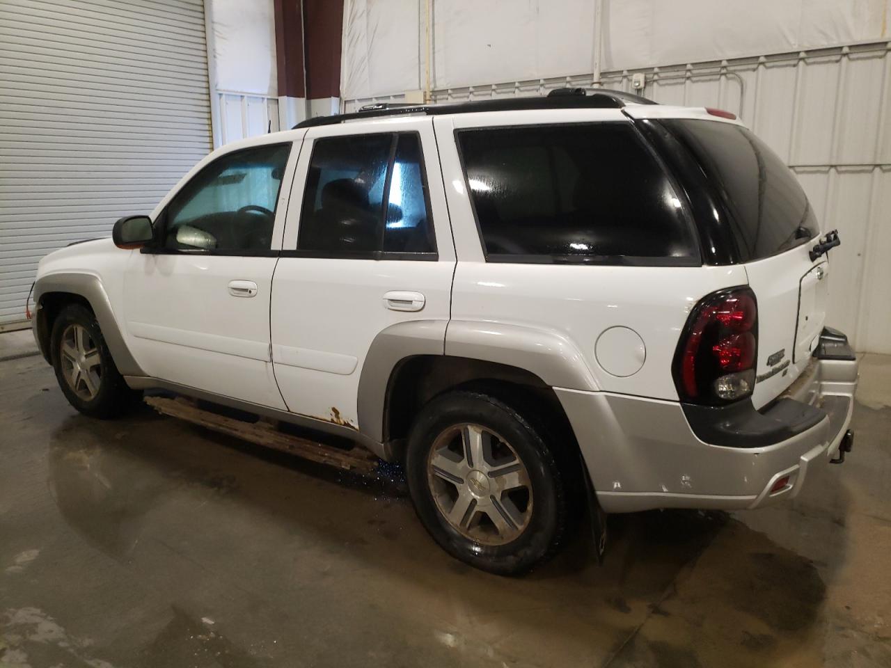 2005 Chevrolet TrailBlazer - Image 2