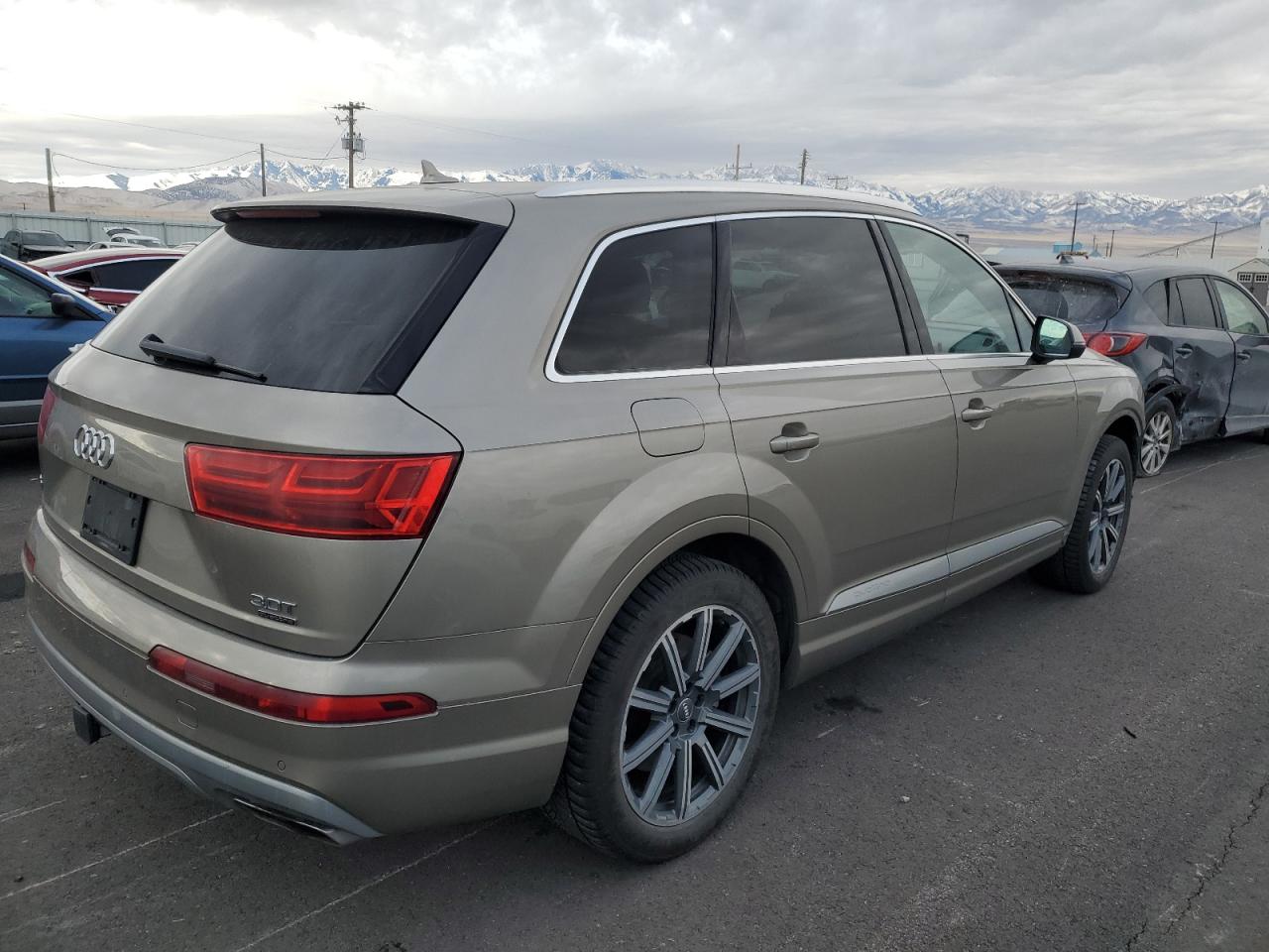 2017 Audi Q7 - Image 3