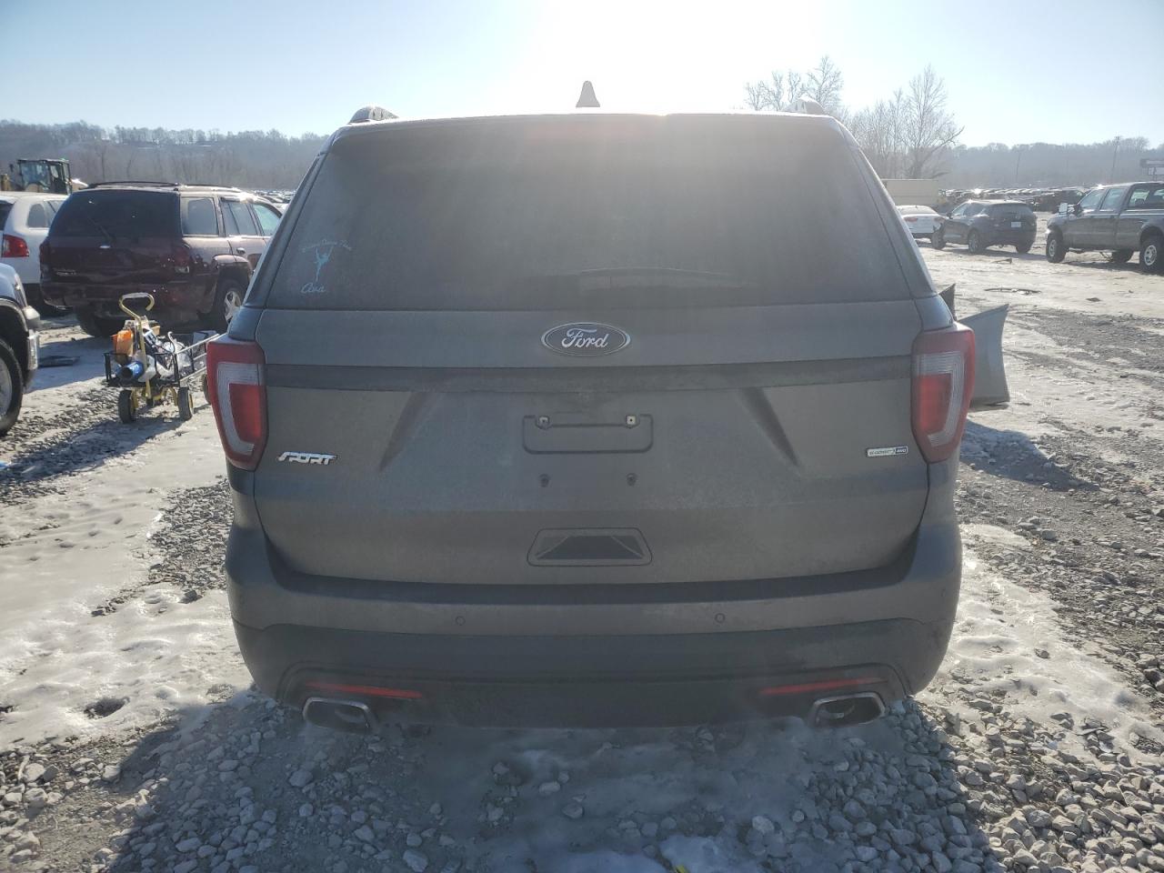 2017 Ford Explorer - Image 6