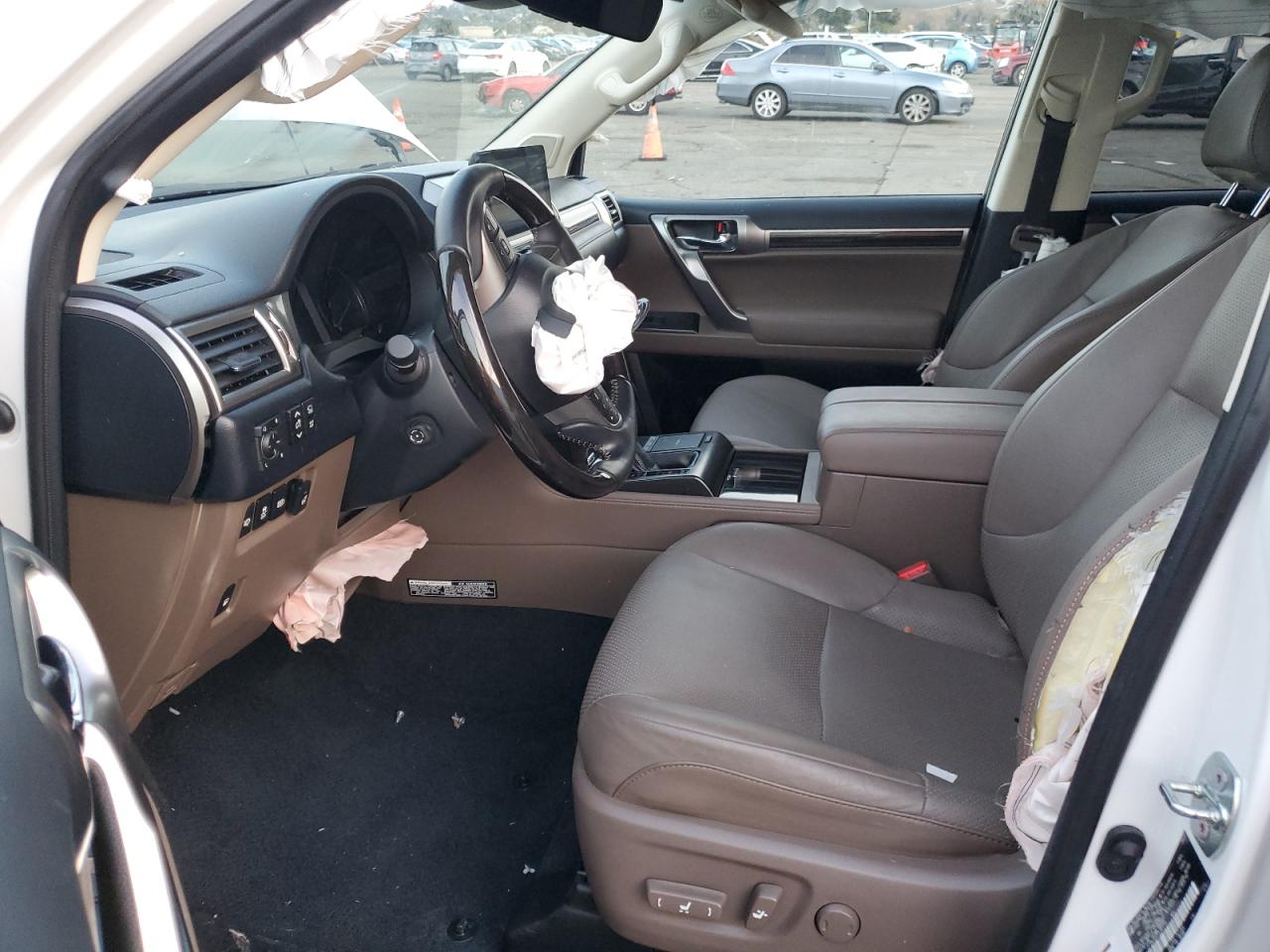 2023 Lexus GX - Image 7