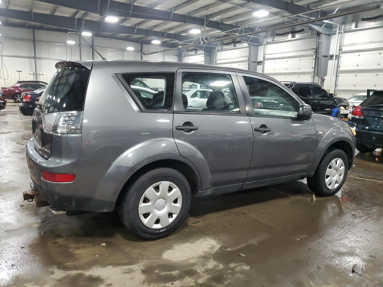 2007 Mitsubishi Outlander - Image 3