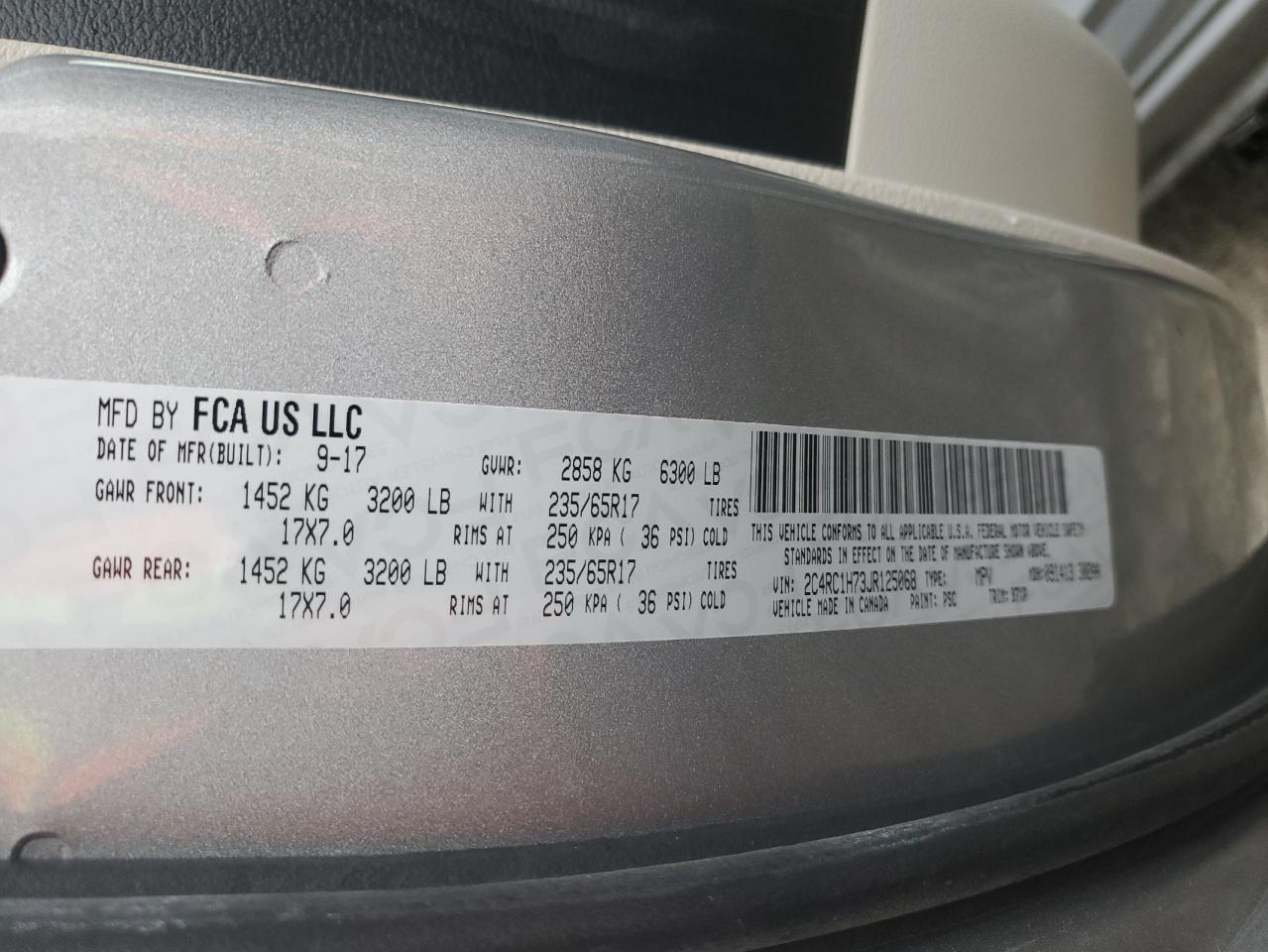 2018 Chrysler Pacifica - Image 13