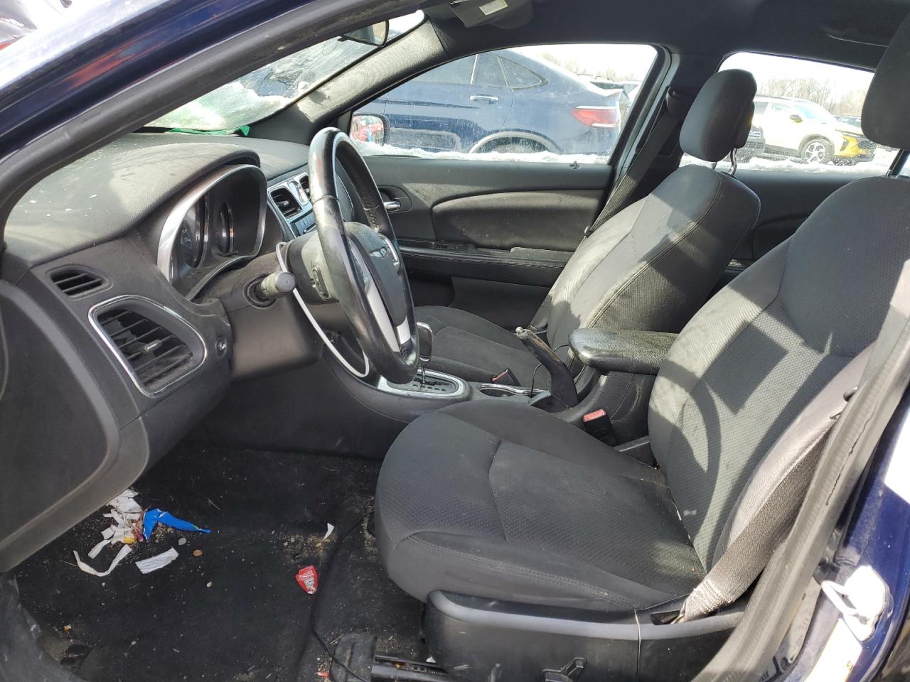 2014 Chrysler 200 - Image 7